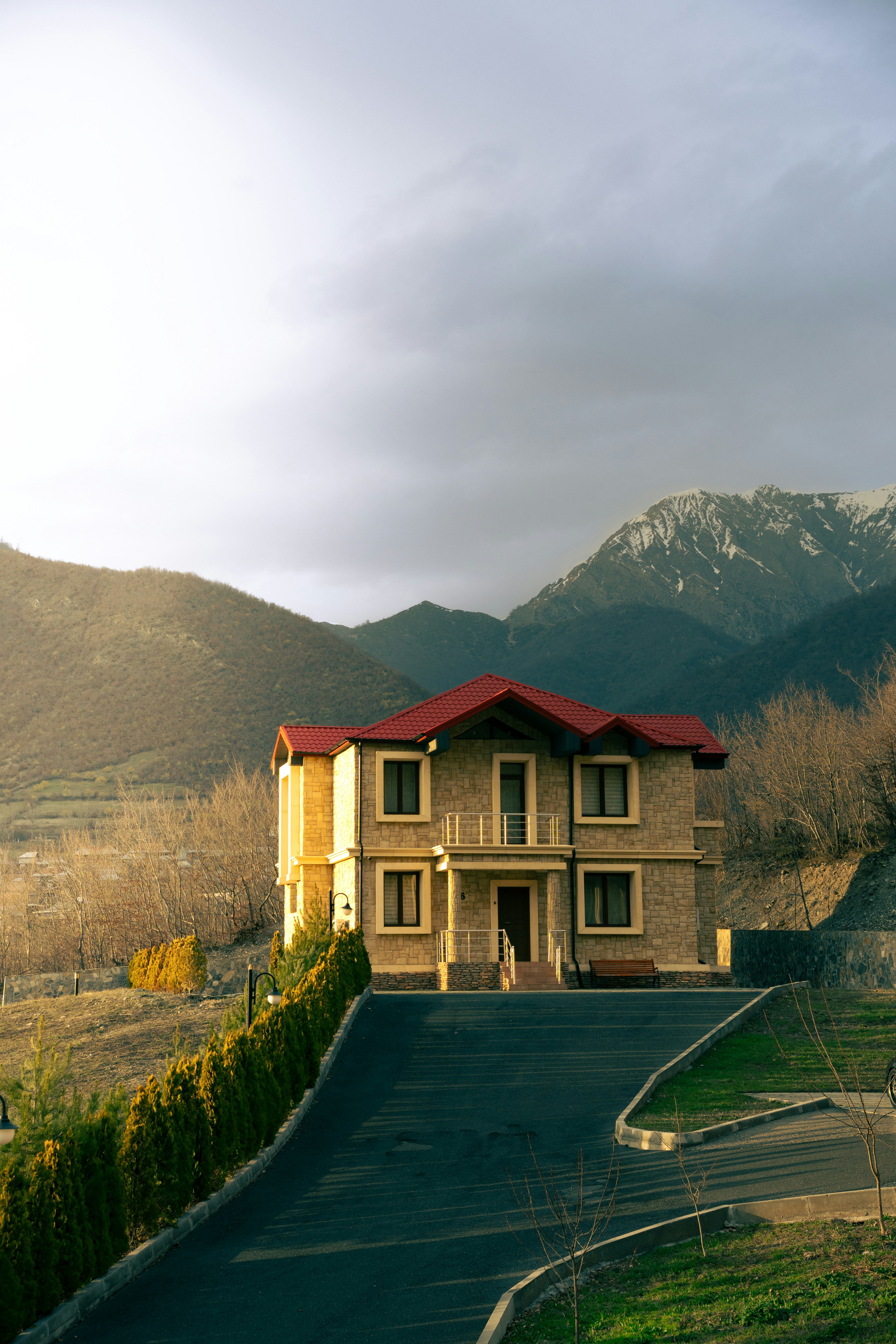 97fbf8e5a18cdffb mushvig niftaliyev Yr0fB73eQ1Q unsplash